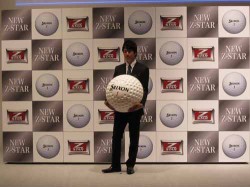 ボール使用の契約をしている石川遼選手