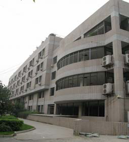 TRCダンパーを採用した北京の中学校