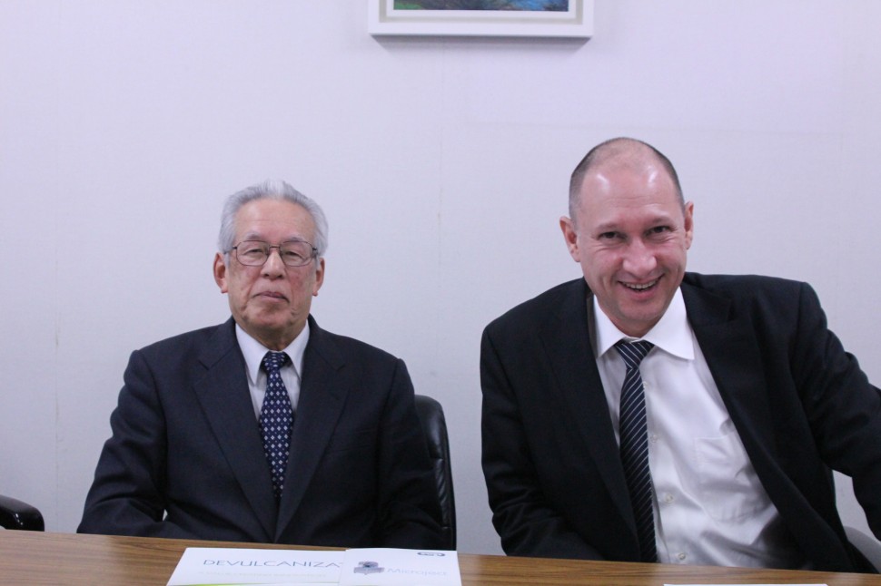 増田社長とＲＥＰ社アジア担当Mr. Pascal Consolaro