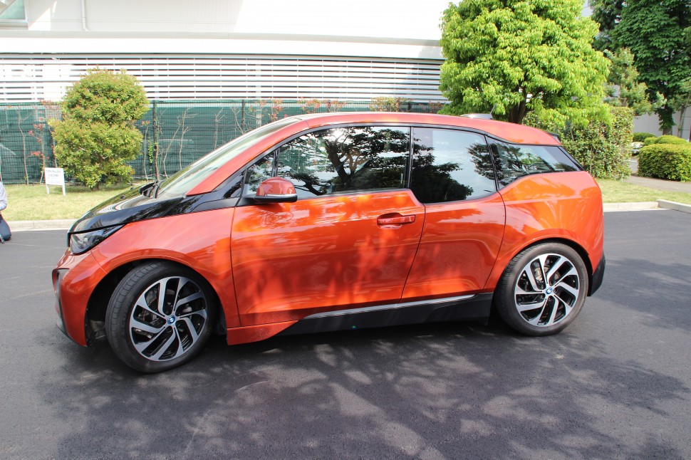 ologic初の実車装着となったＢＭＷｉ３