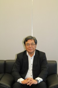 現況を語る吉井社長