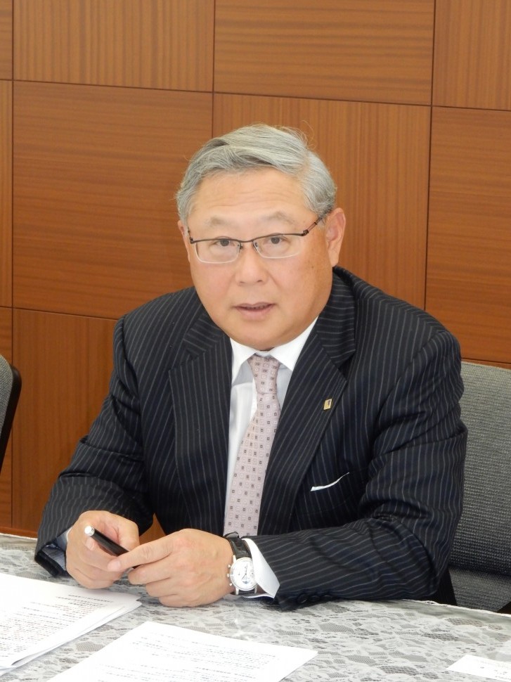 新田元庸代表取締役社長