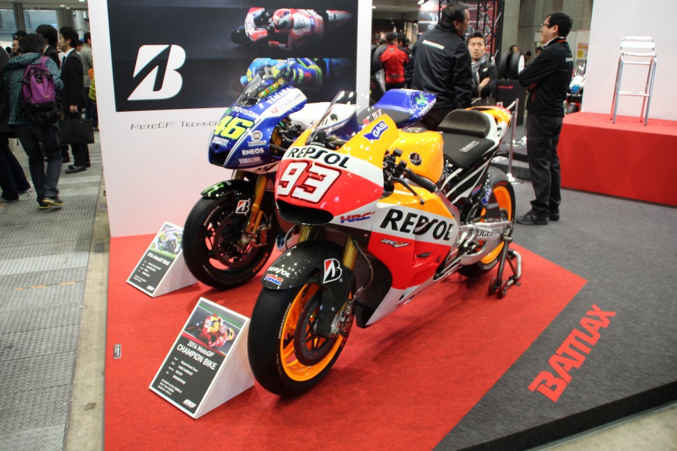 ２０１４ＭｏｔｏＧＰに参戦したバイク（東京モーターサイクルショー）