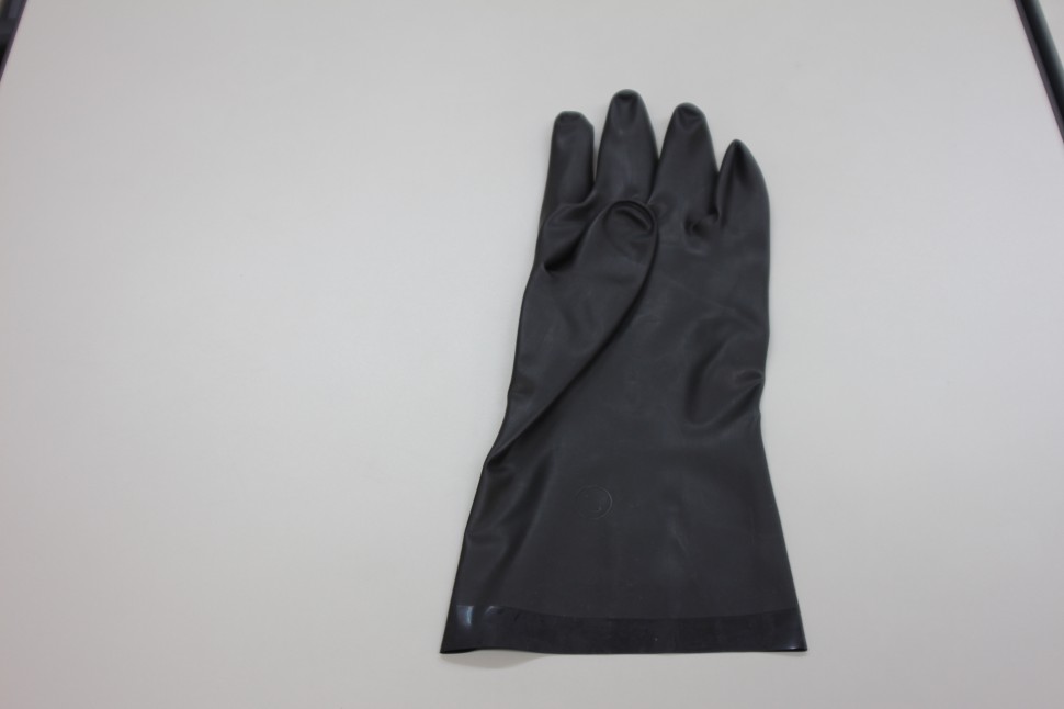 フッ素ゴム製手袋（ダイローブ７３０）
