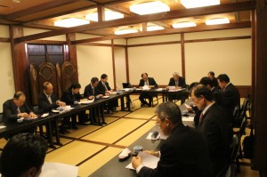 活発な討議がなされた臨時総会