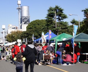 来場者で賑わう「Think Ecoひらつか2014」