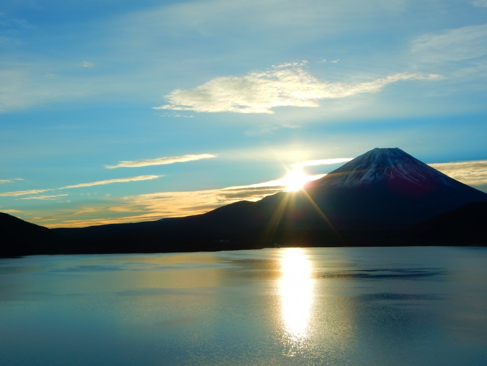 峡南シリーズ 身延町から富士山と朝日と本栖湖