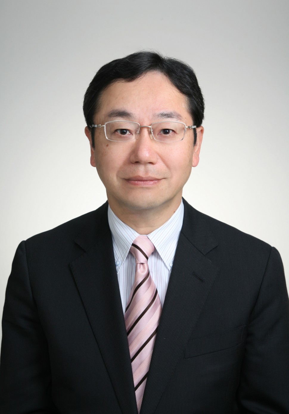 山本学氏