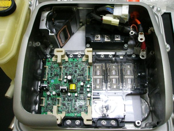 シリコーンゴム特集　信越化学工業　ＵＬ―94　Ｖ―０レベルを実現したＬＩＭＳ用白色　難燃液状シリコーンゴムを上市