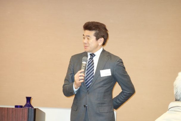 弘進ゴムの西井英正社長