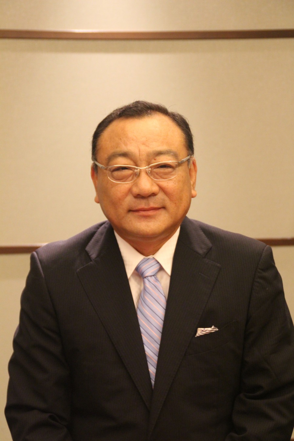 岡新理事長