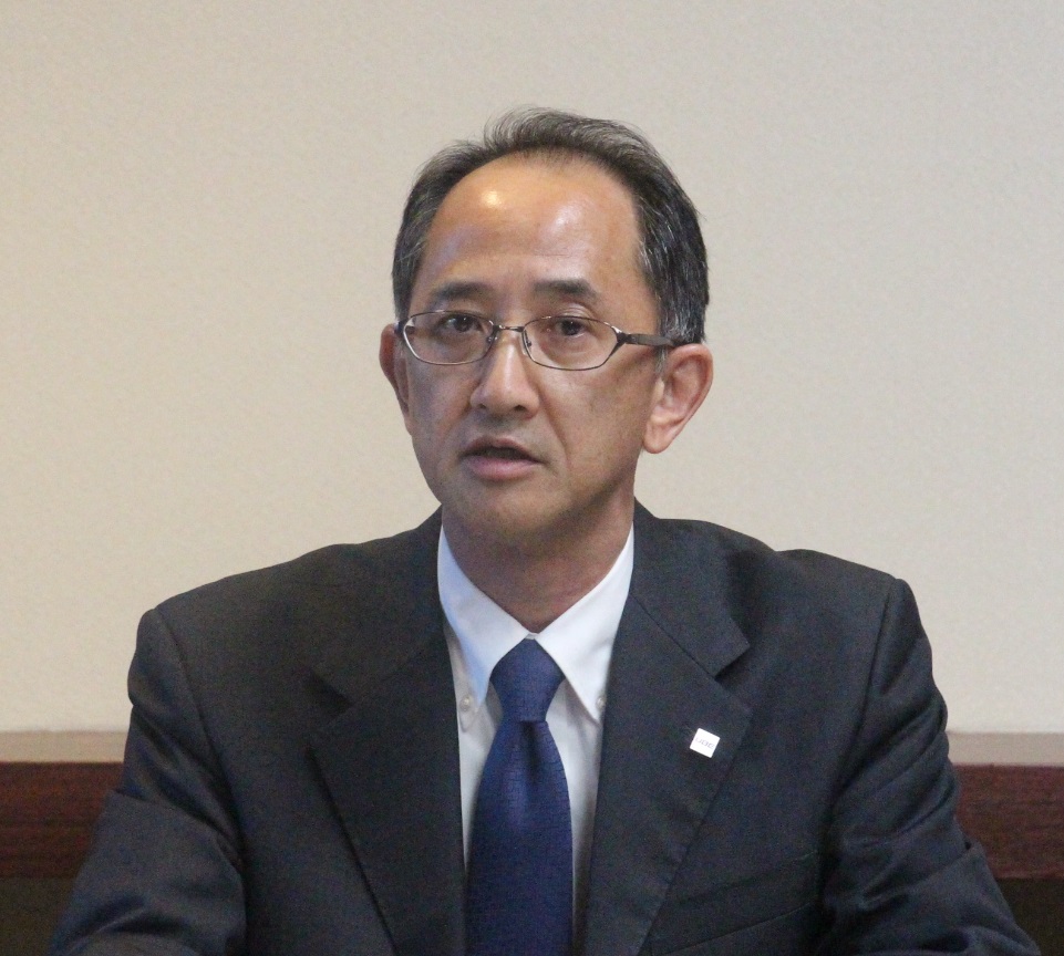 説明する藤井ＣＦＯ