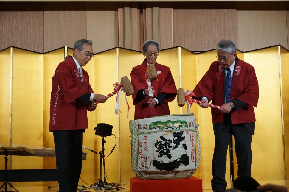 福山のゴム3社で鏡開き