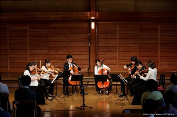 奥志賀高原・森の音楽堂での演奏会の様子①