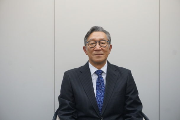 岩崎夫社長