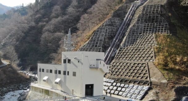 新青海川発電所建屋