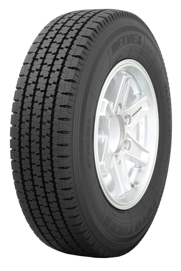 ビジネスバン用スタッドレス　ＴＯＹＯ　ＴＩＲＥが発売