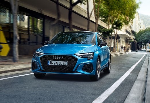 アウディ「A3 PHEV」に装着