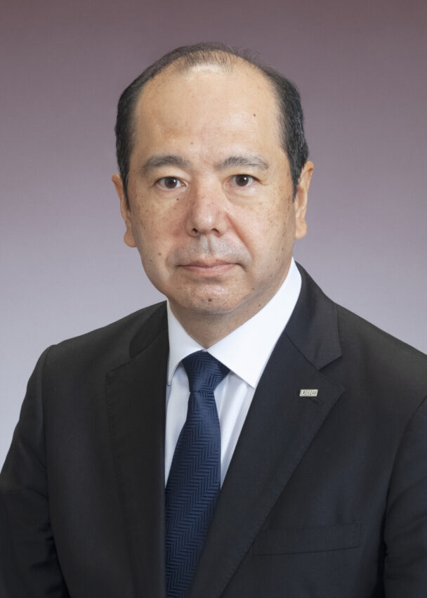 泉原雅人社長