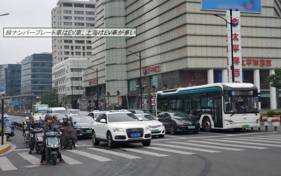 上海の様子、ＥＶ車がたくさん走っています