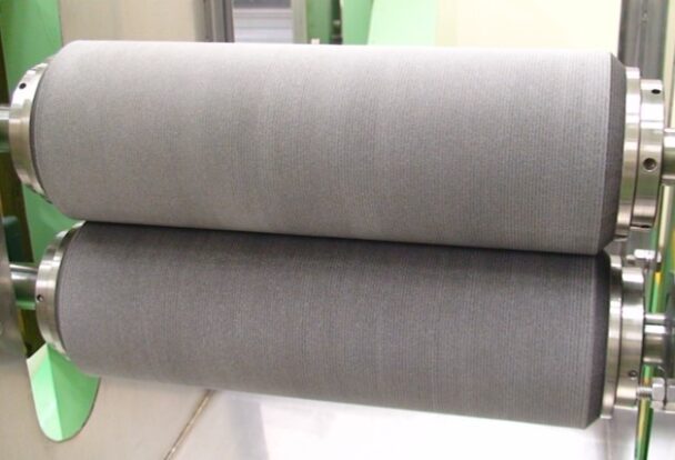 ゴム・樹脂ロール特集　加貫ローラ製作所　吸引ロールなど特色ロールに力　フィルム関連の取り込み強化