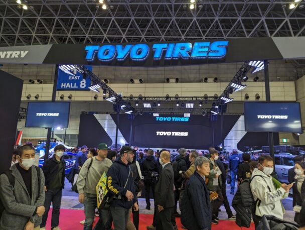 ＴＯＹＯ　ＴＩＲＥ