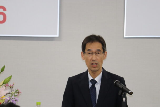 横浜ゴムが入社式を開催　清宮社長が安全と挑戦を求める