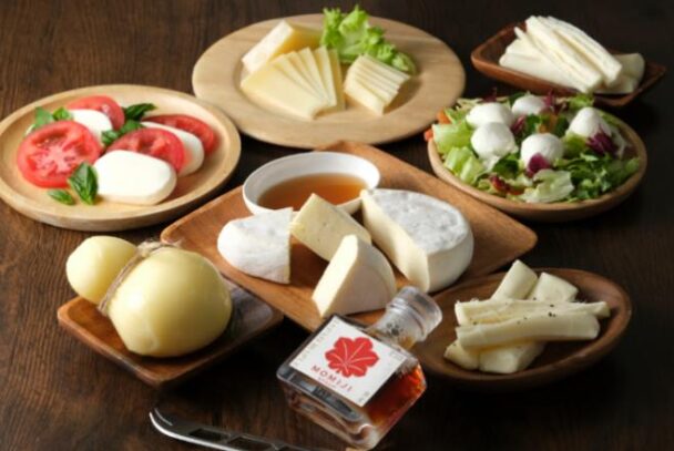 ＭＯＭＩＪＩ　ＳＹＲＵＰの料理例