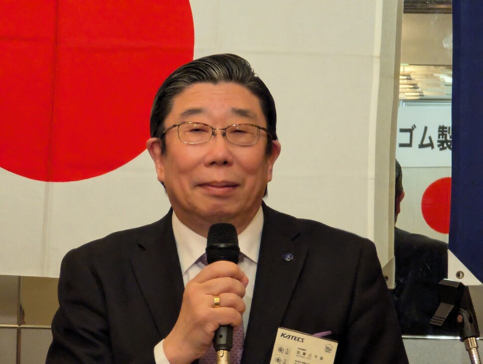 加藤巳千彦理事長