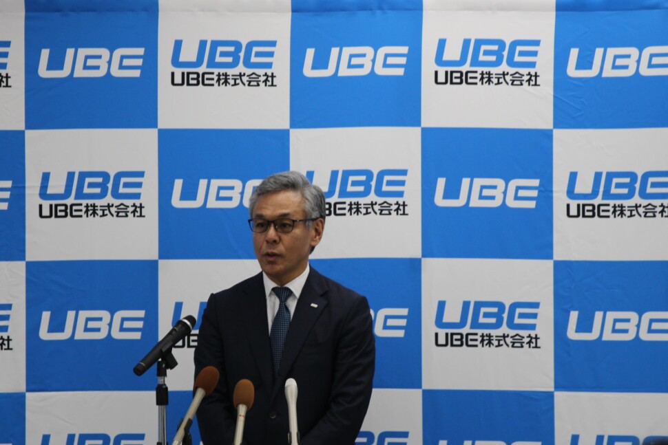 説明する西田社長