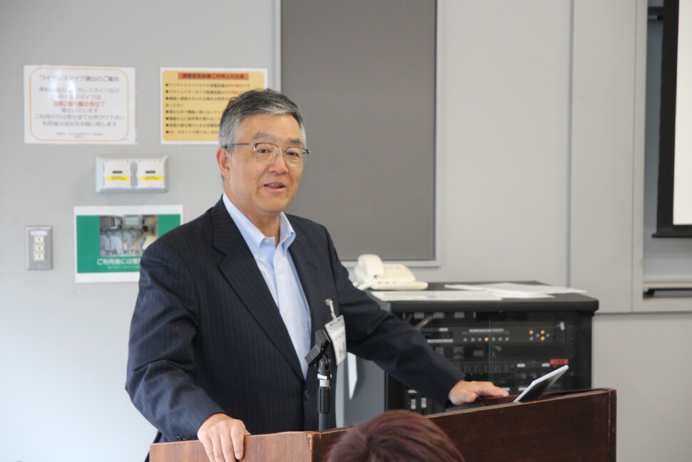 講演する加藤社長