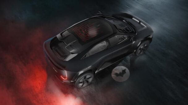 〈ＳｋｙＶｉｅｒａ〉が採用された「Ｍａｈｉｎｄｒａ　ＢＥ　６　Ｂａｔｍａｎ　Ｅｄｉｔｉｏｎ」