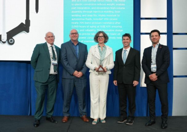 Ａｌｔａｉｒ　Ｅｎｌｉｇｈｔｅｎ　Ａｗａｒｄを受賞したサイエンスコのスタッフ