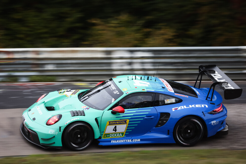 4号車のレースの様子