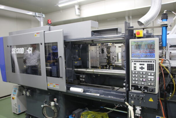 精工技研と住友重機械が共同開発　型内塗装システムで環境に貢献