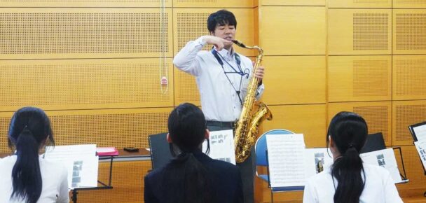 中学や高校の吹奏楽部へ楽器指導を定期実施