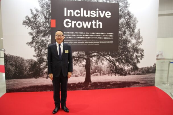 日精樹脂が群馬で初内覧会開く　成形新技術で自動車分野に訴求