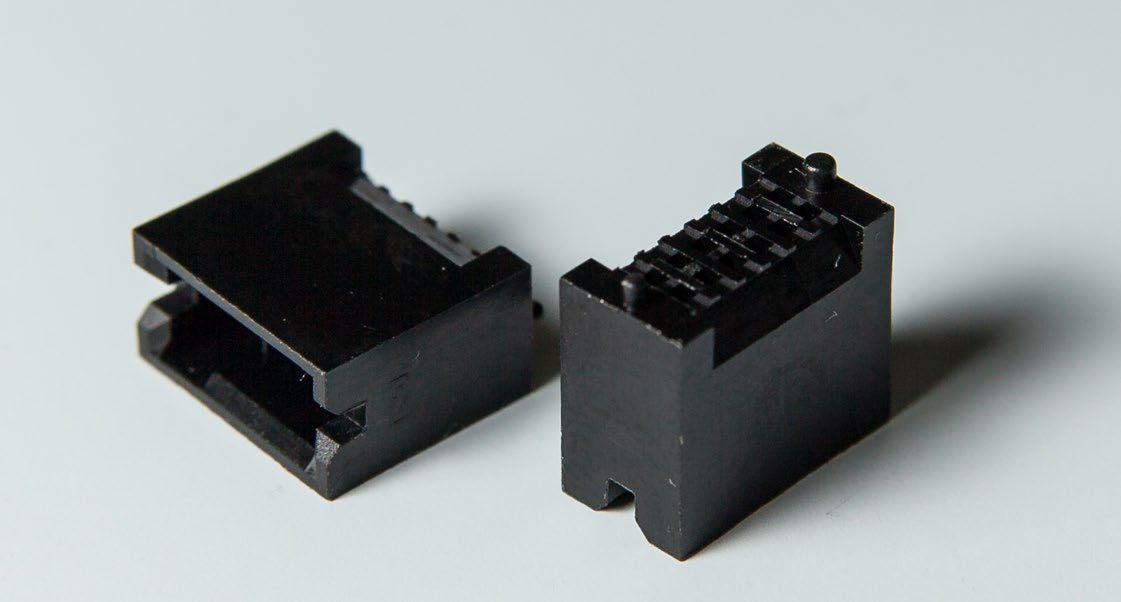 提案用途例（コネクター部品）