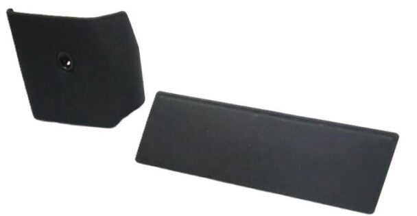 輻射ヒーター（左：運転席、右：助手席）