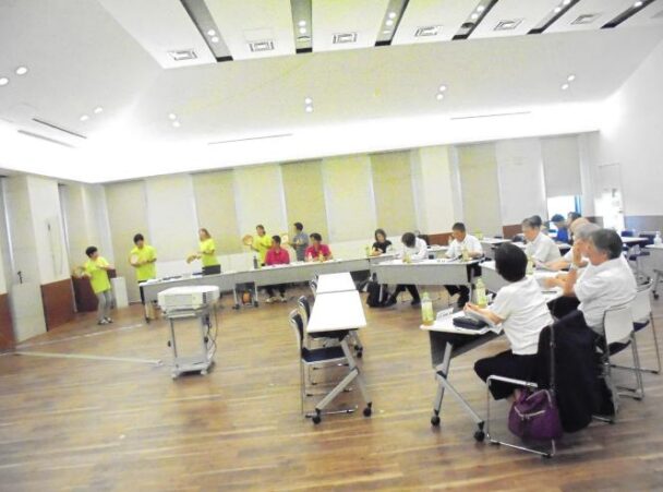 プレゼンテーション審査の様子（綾部市）