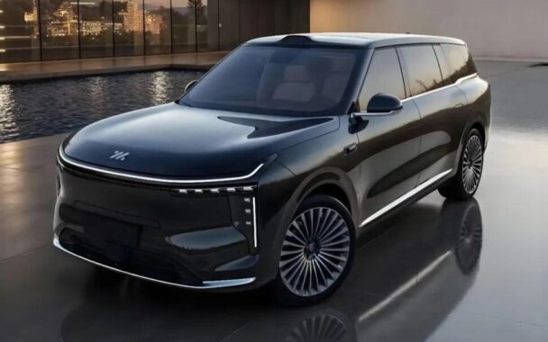 智己汽車ＬＳ９