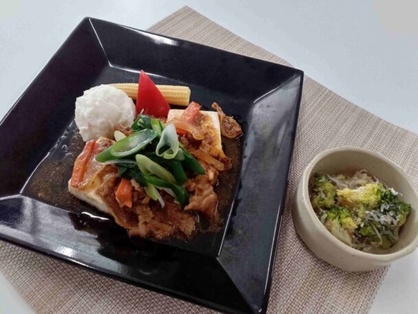 社員食堂で提供されるメニュー