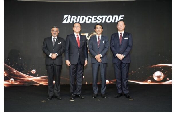 左からラジャルシ・モトラ氏、田村亘之氏、小野啓一氏、吉眞弘氏