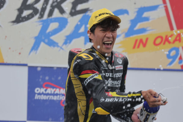 JSB1000クラスで優勝を果たした長島哲太選手