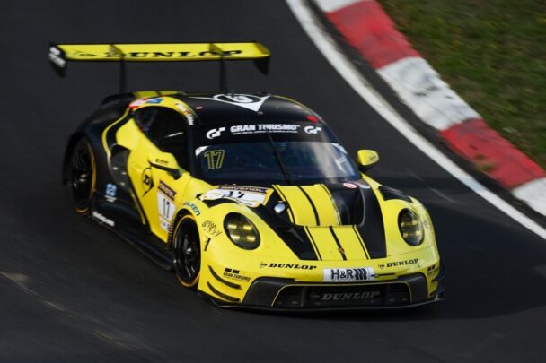 優勝したダンロップモータースポーツポルシェ911 GT3 R